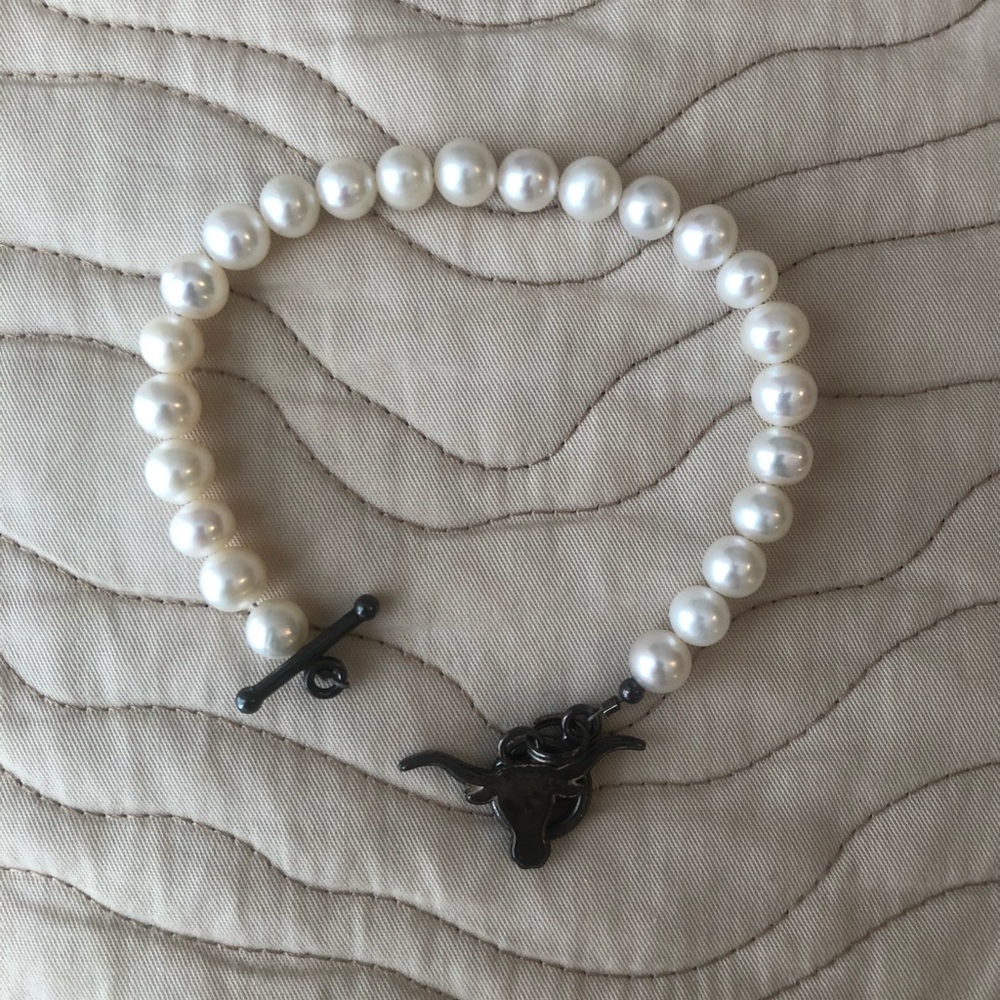 Texas Longhorns Pearl Bracelet in Brass